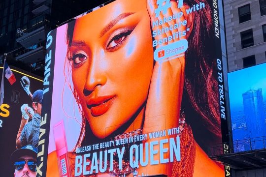 Mustika Ratu Memperkenalkan Lip Gloss Revolusioner Dari Beauty Queen Series di New York City