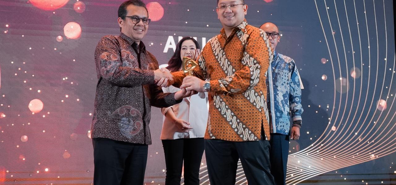 MRAT meraih ESG Award 2024