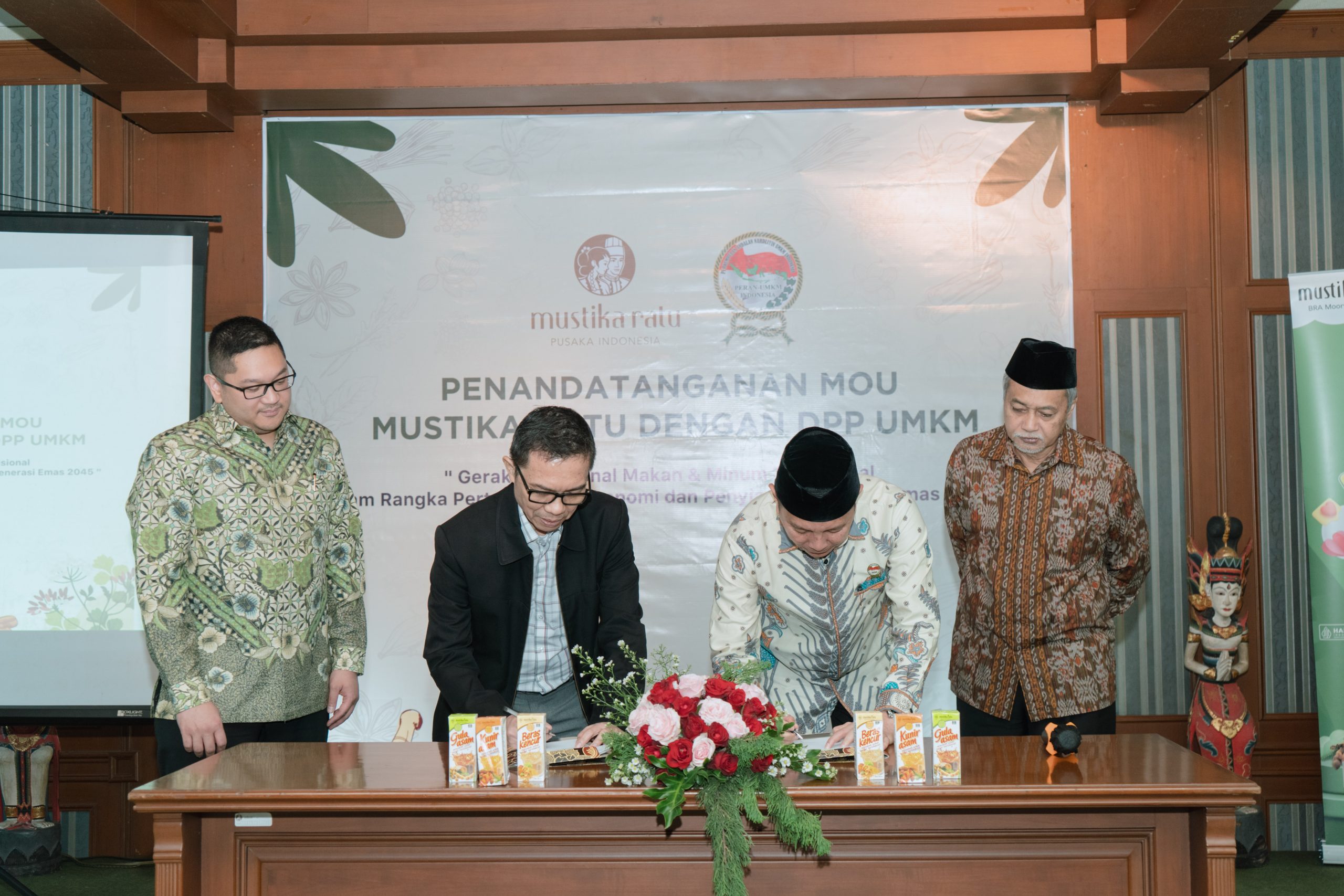 MRAT dan DPP PERAN giatkan gerakan minum jamu