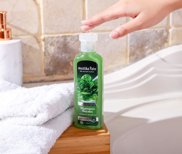 shampoo mustika ratu dengan ebion technology