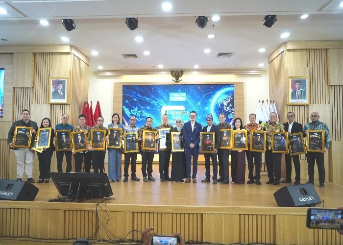 Dua Pimpinan Mustika Ratu Raih Penghargaan Inovasi 2026